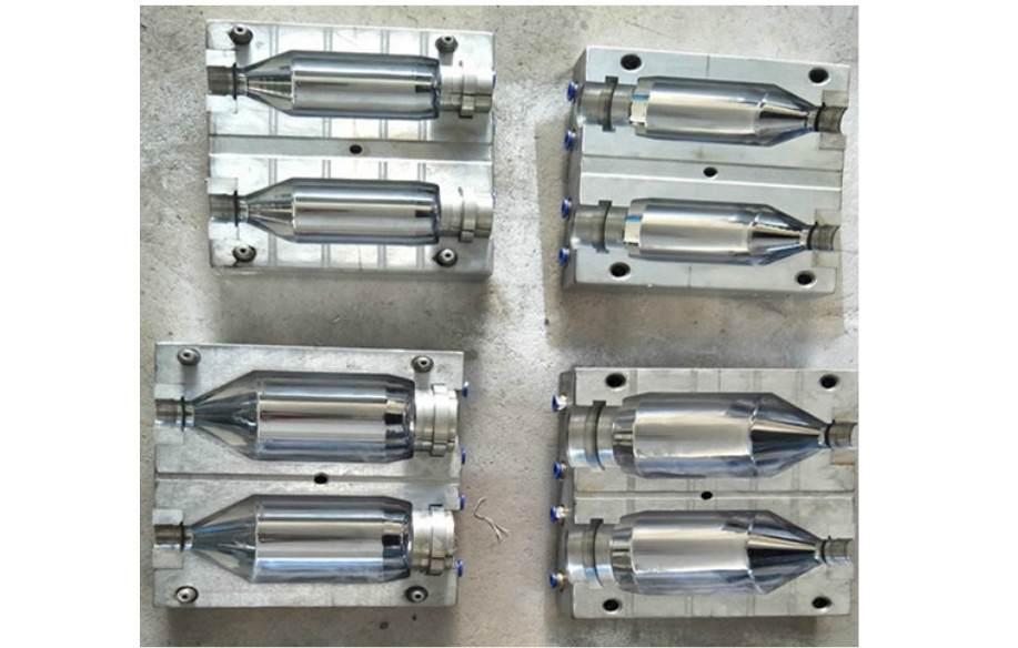 全自動(dòng)吹瓶機(jī)未來(lái)的發(fā)展趨勢(shì)如何？