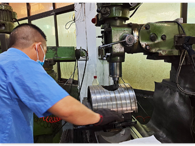 旺成模具工人實操圖 旺成模具工人實操圖